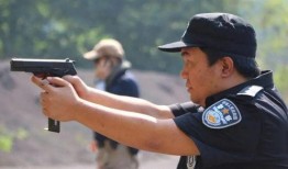 襄阳警察抓捕爆料视频,现场视频曝光