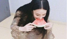 娱乐吃瓜酱服饰图片高清,揭秘娱乐吃瓜酱服饰的吸睛魅力