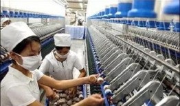 纺织厂女工爆料案例视频,工作环境恶劣，权益受损